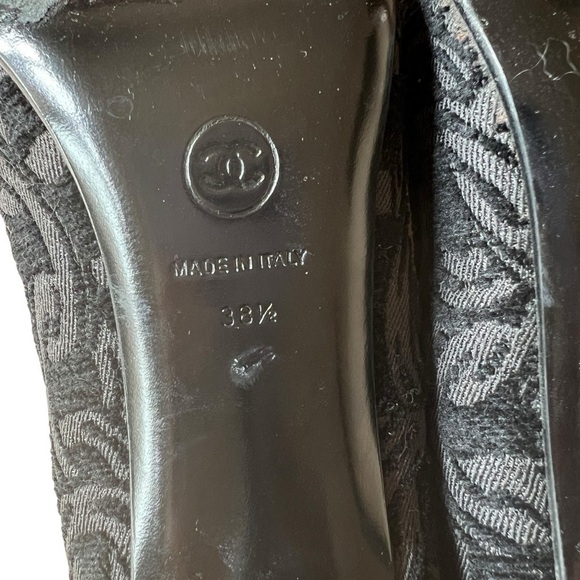CHANEL PUMPS BROCADE 2005 PRE FALL COLLECTION TEXTURED RETRO GLAM FLORAL DETAIL - Picture 11 of 12